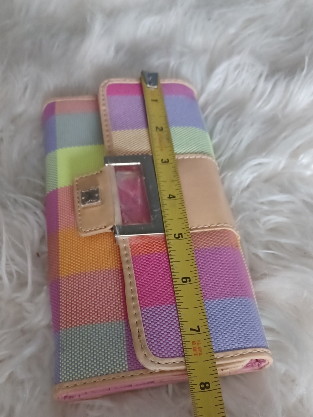 Liz Claiborne Colorful Wallet - Picture 10 of 16